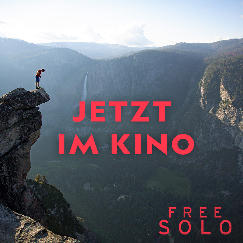 Free Solo Facebook Grafik mit Filmstill und Schriftzug "Jetzt im Kino"